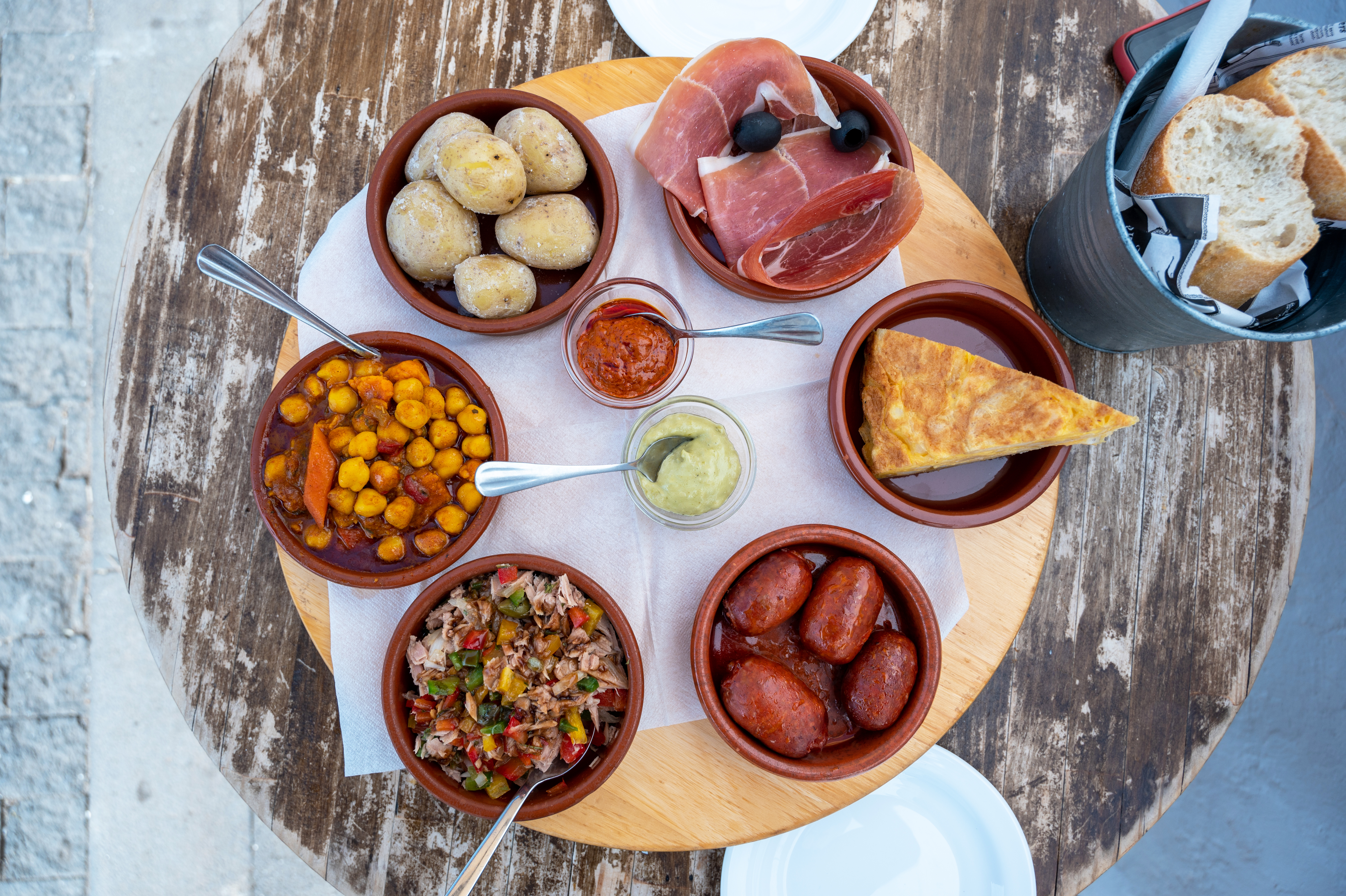 Dénia tapas ja vanalinnatuur